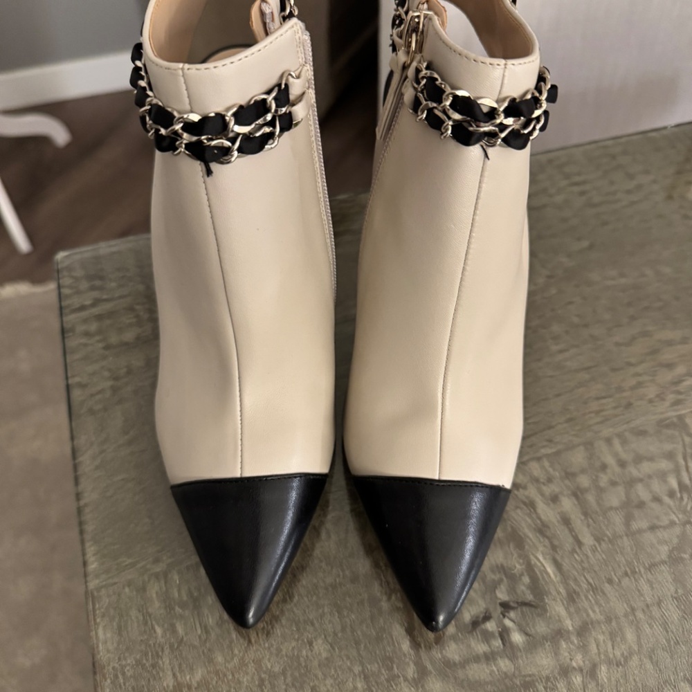 Never-Worn White House Black Market Chain‑Trim Pointed‑Toe Ankle Booties – Cream